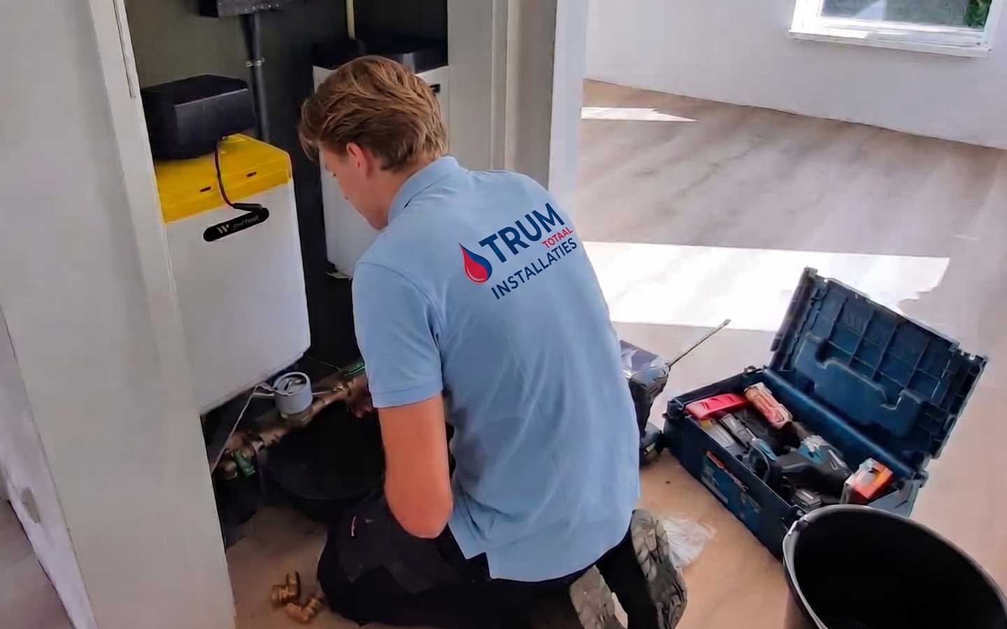 Waterontharder-plaatsen-door-ervaren-loodgieter-Trum-Totaal-Installaties